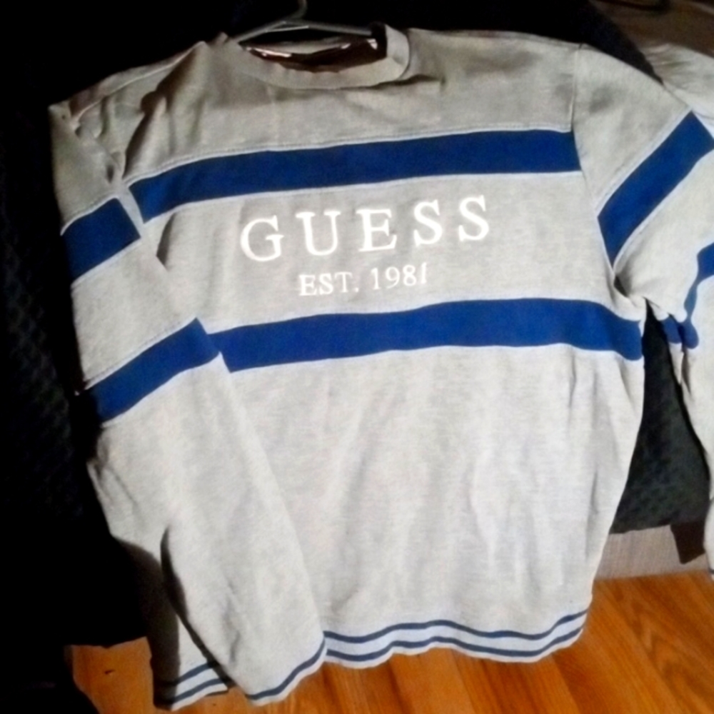 Men's medium guess sweater